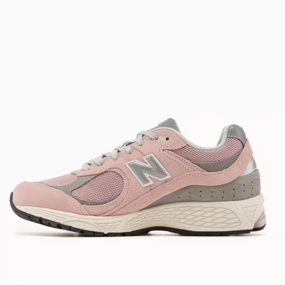 New Balance 2002R Orb Pink Grey Metallic Silver M2002RFC Men’s 10.5 - Picture 2 of 8